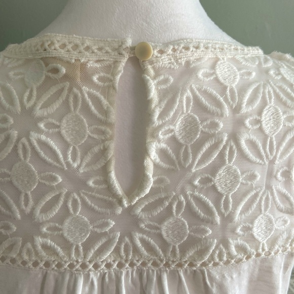 Anthropologie Meadow Rue Lace Detail Tee Size Small - Picture 5 of 6